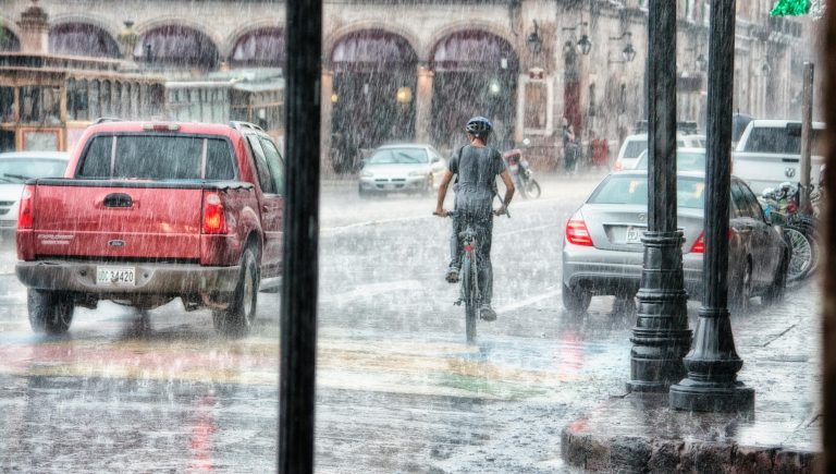 Chuva intensa em São Paulo. Foto: Genaro Servín/ Pexels