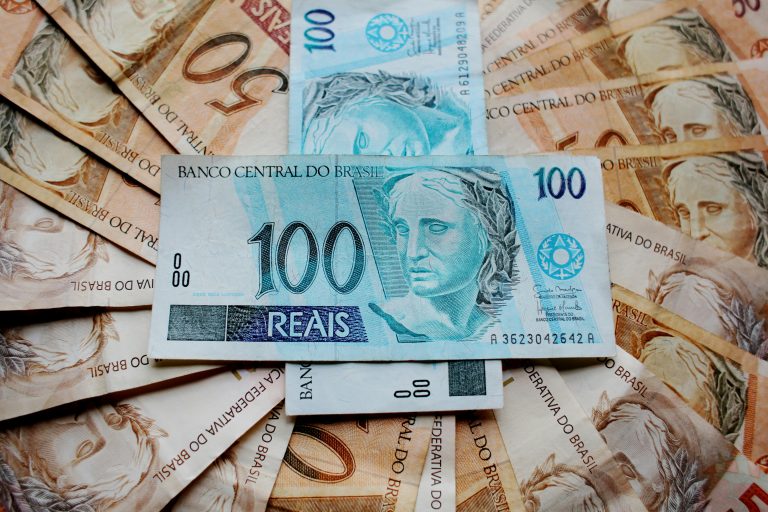 Dinheiro/Banco Reprodução: Pixabay