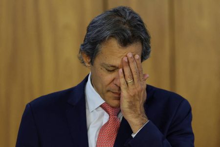Haddad sobre o impacto de Trump: “Dia amanheceu mais tenso”