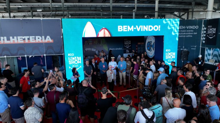Rio Boat Show na Marina da Glória, destacando embarcações e experiências interativas para os visitantes.