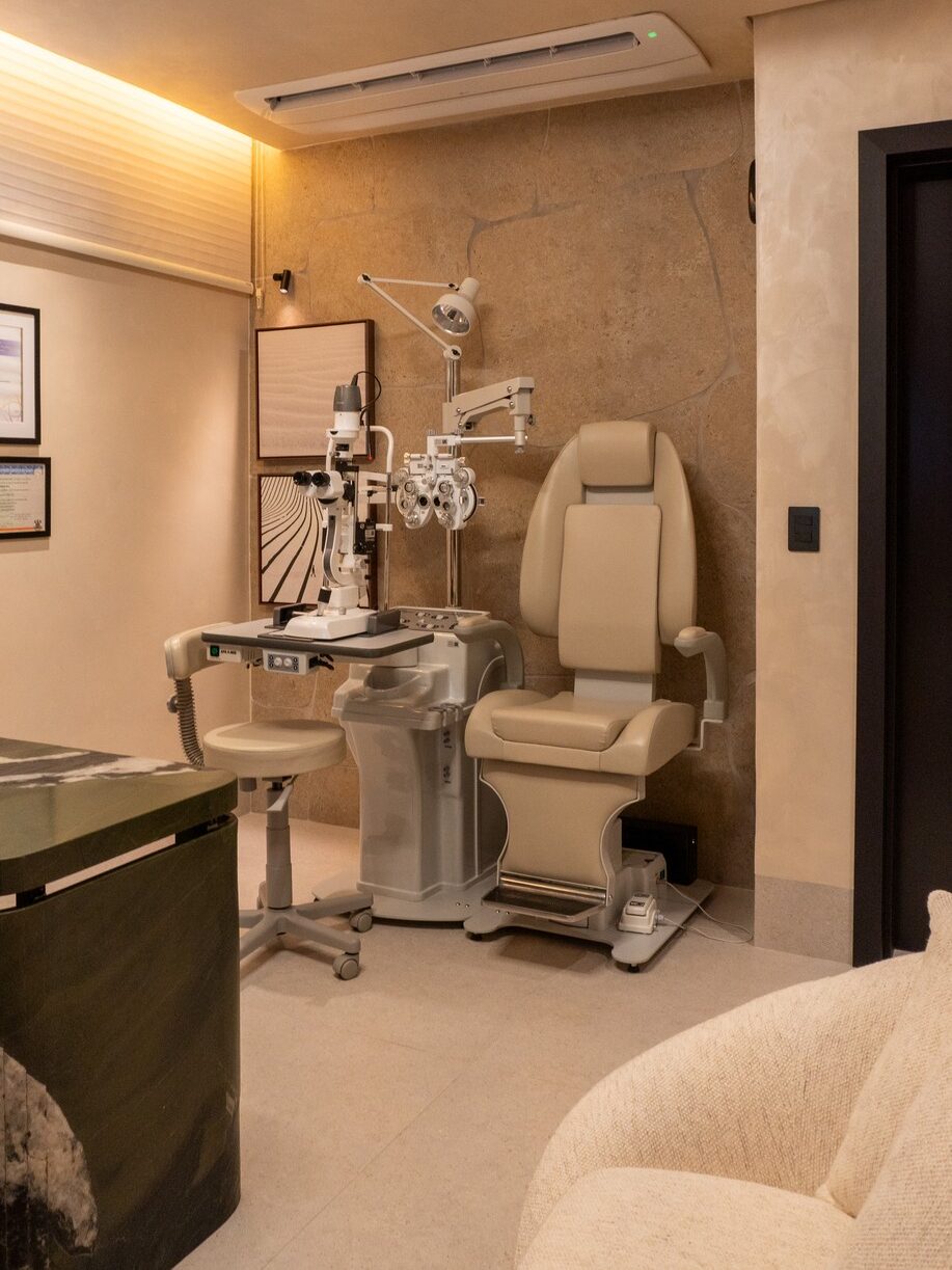 Clinica Oftalmológica, Clínica Tainan Oliveira em Palmas, destacando a arquitetura que reflete a brasilidade. Projeto do Arquiteto e CEO do Studio RIS, José Junior.