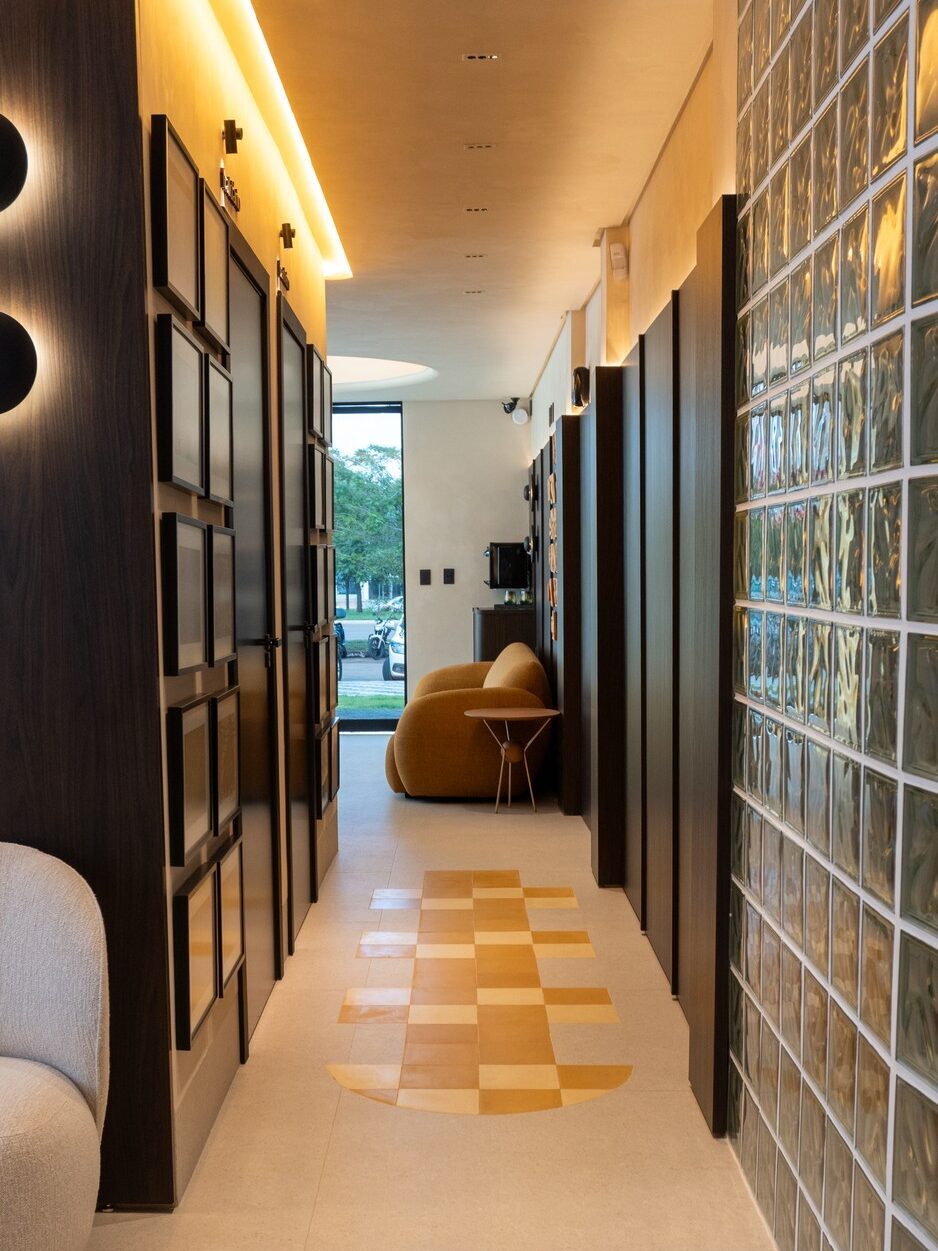 Clinica Oftalmológica, Clínica Tainan Oliveira em Palmas, destacando a arquitetura que reflete a brasilidade. Projeto do Arquiteto e CEO do Studio RIS, José Junior.