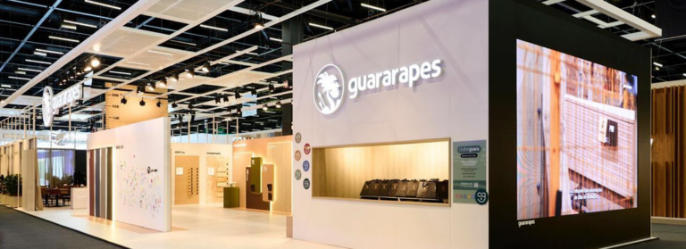A Guararapes lança tecnologias inéditas, como o Áris Lab para remoção de manchas e acabamentos metálicos em MDF